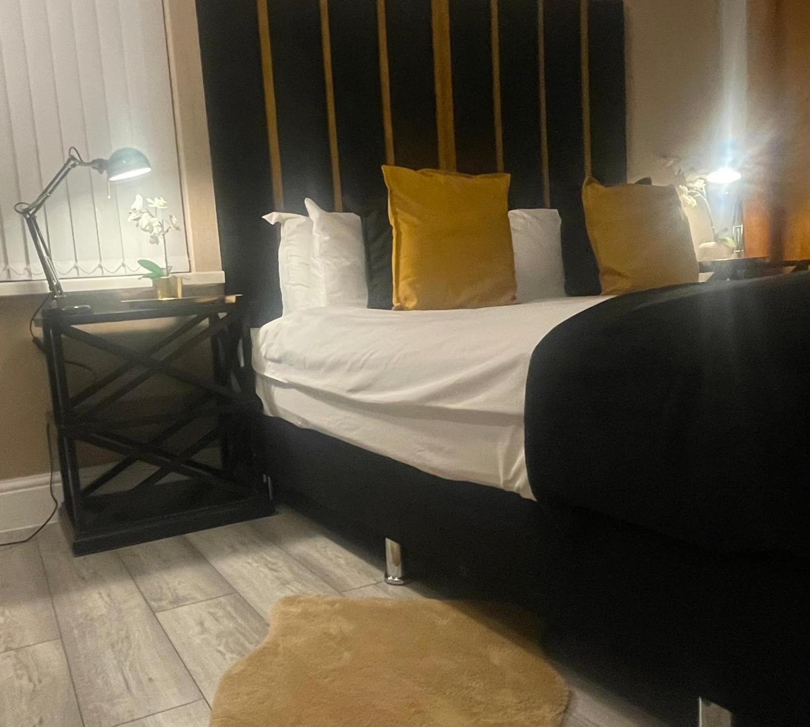 *Luxury 9Ine Lush Jacuzzi Apartment & Balcony* Birmingham Exterior foto